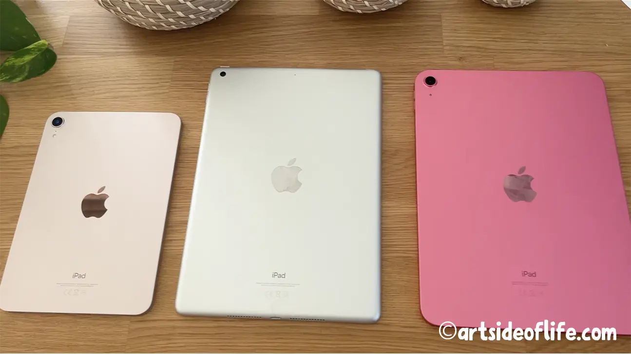 Photo: iPad Mini and iPad 10 come in different color designs - ©Art Side of Life